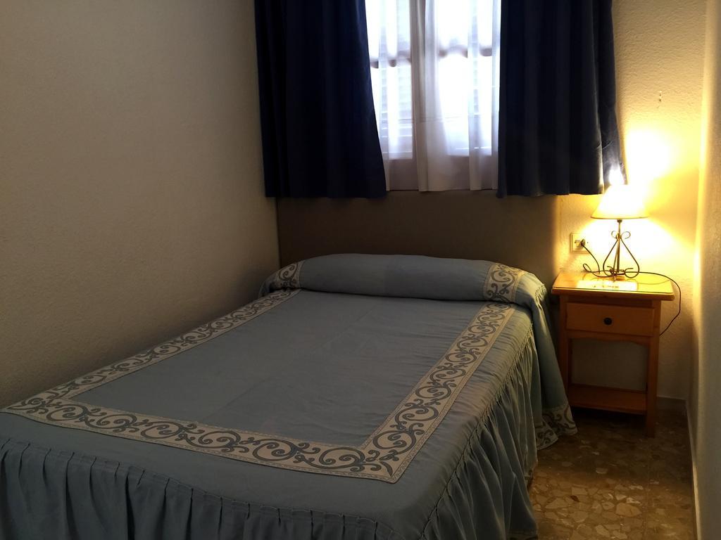 Hostal Juan De Austria II Aguadulce  Zimmer foto